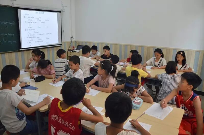 郑州市新概念英语培训_新概念教育荥阳校区英语课程_新概念教育集团英语校区开课通知