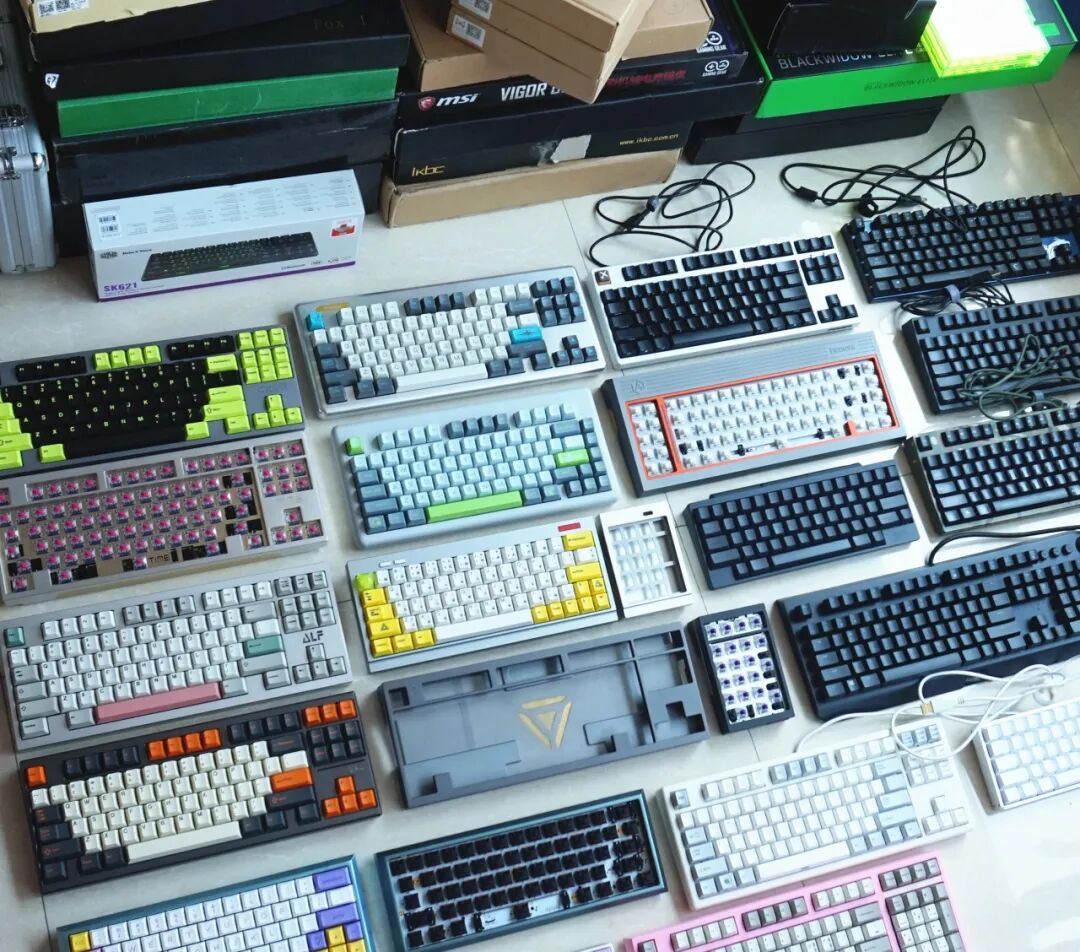 机械键盘客制化键盘饕餮好难写_打游戏键盘买什么轴好