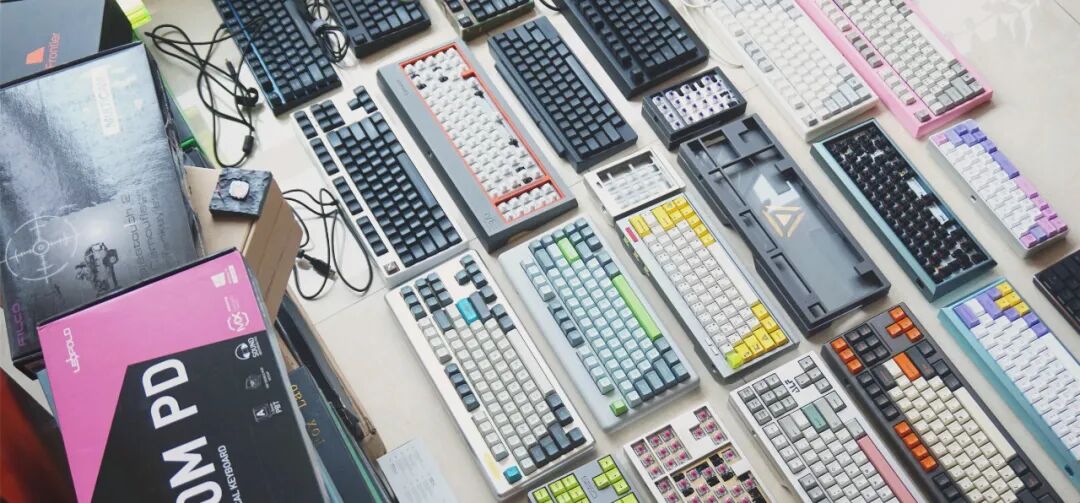 机械键盘客制化键盘饕餮好难写_打游戏键盘买什么轴好
